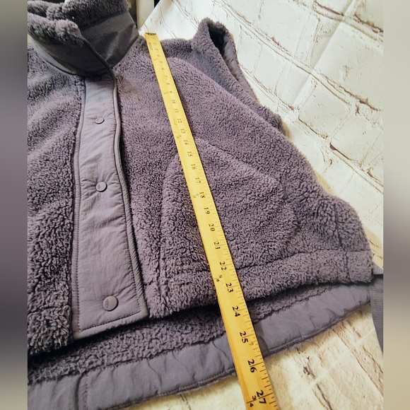 F.P Movement Scout it Out Purple Fleece Vest Medium Cozy Cabincore Snap Button - Picture 11 of 11